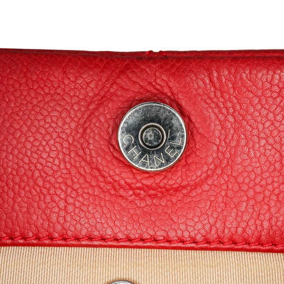 Pre-Loved Chanel Quilted Caviar Expandable Zip Tote - Picture 7 of 11